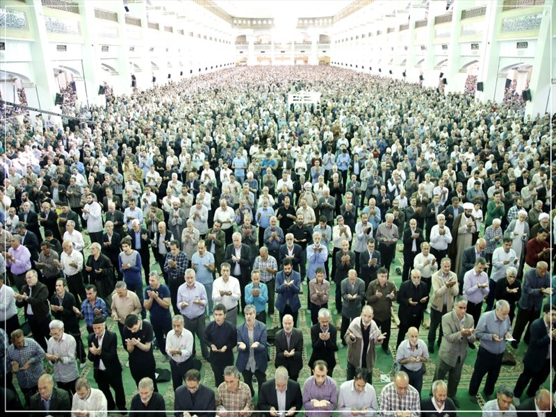 اقامه نماز عید سعید فطر به امامت امام جمعه تبریز