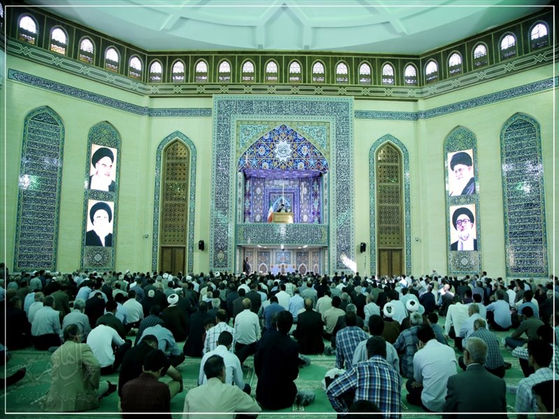 اقامه نماز عید سعید فطر به امامت امام جمعه تبریز