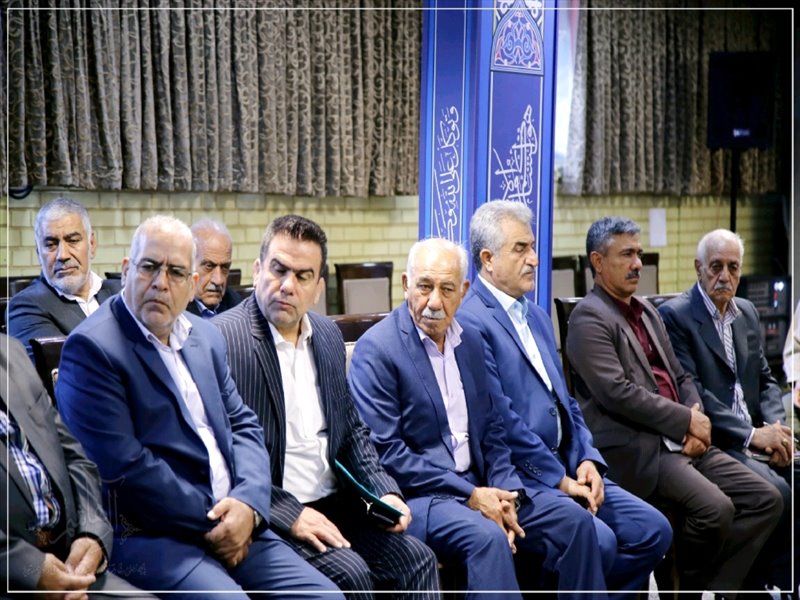 دیدار پیشکسوتان ارتش با نماینده ولی فقیه در استان