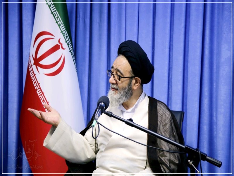 دیدار پیشکسوتان ارتش با نماینده ولی فقیه در استان