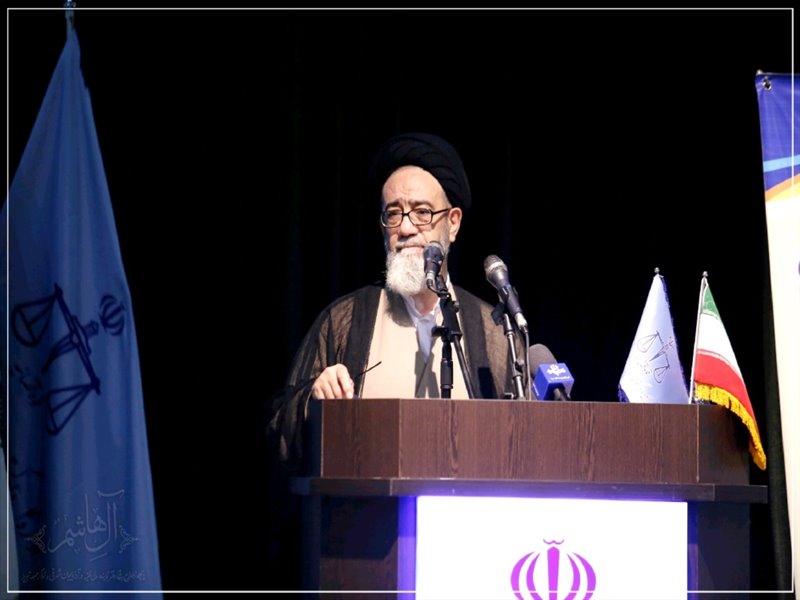 آیین تکریم و معارفه رئیس کل دادگستری آذربایجان شرقی