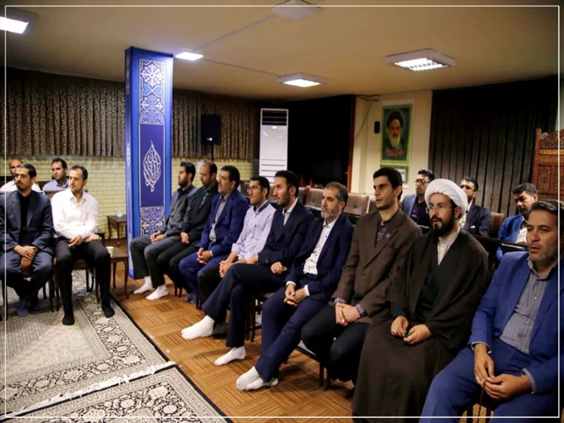 دیدار ائمه جمعه و مسئولان شهرستان مرند و شهر یامچی با نماینده ولی فقیه در استان