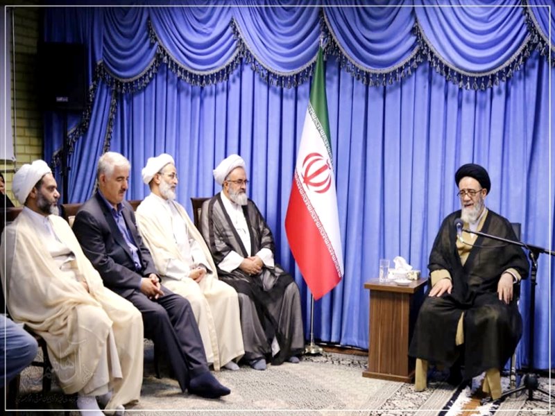 دیدار ائمه جمعه و مسئولان شهرستان مرند و شهر یامچی با نماینده ولی فقیه در استان
