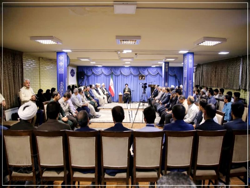 دیدار ائمه جمعه و مسئولان شهرستان مرند و شهر یامچی با نماینده ولی فقیه در استان