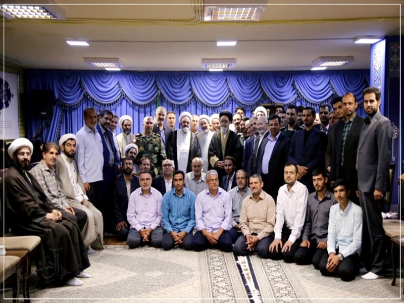 دیدار ائمه جمعه و مسئولان شهرستان مرند و شهر یامچی با نماینده ولی فقیه در استان