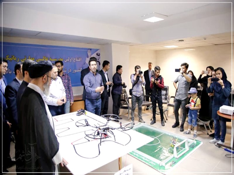 افتتاح اولین مدرسه عالی مهارتی رباتیک در تبریز