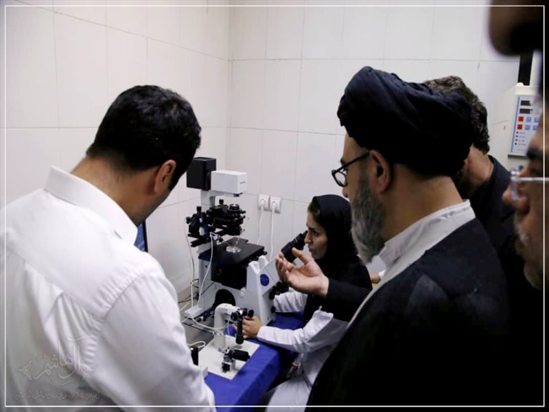بازدید امام جمعه تبریز و نمایندگان آذربایجان‌شرقی در مجلس از مرکز درمان ناباروری جهاد دانشگاهی