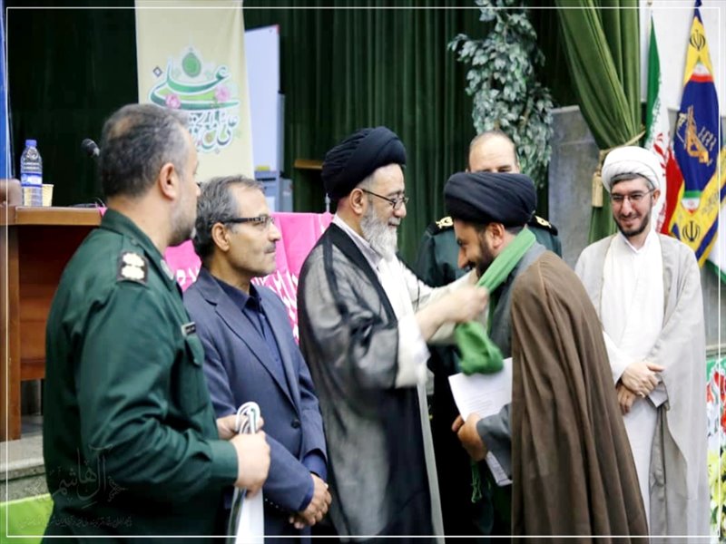 برگزاری همایش یاوران غدیر در سپاه عاشورا