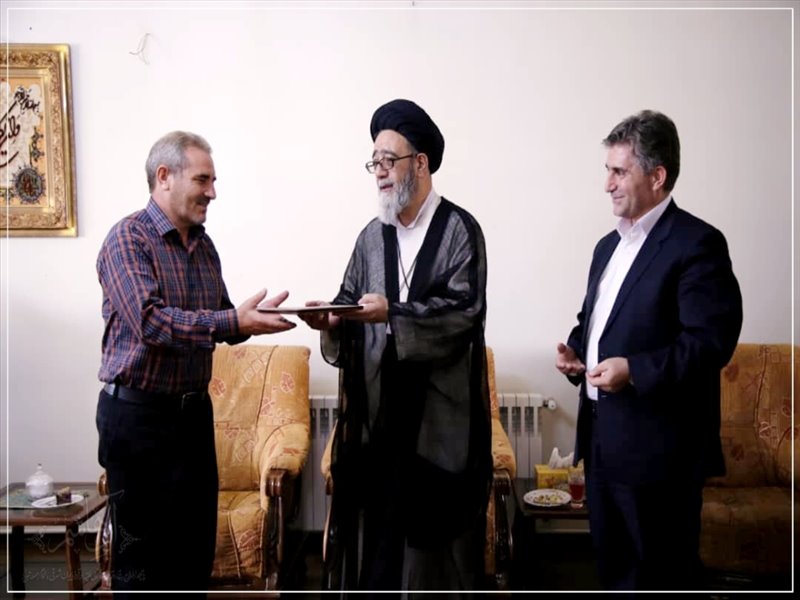 همزمان با سالروز آغاز بازگشت آزادگان به میهن اسلامی