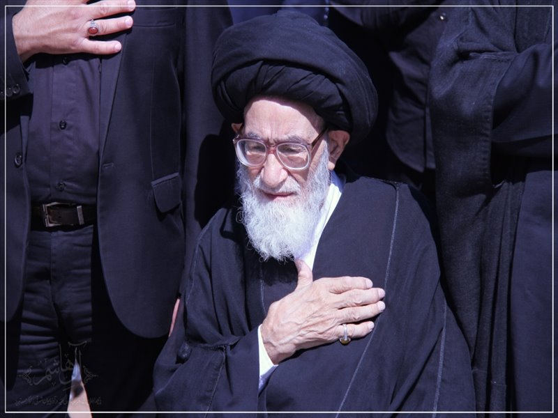 اقامه نماز ظهر عاشورا در تبریز