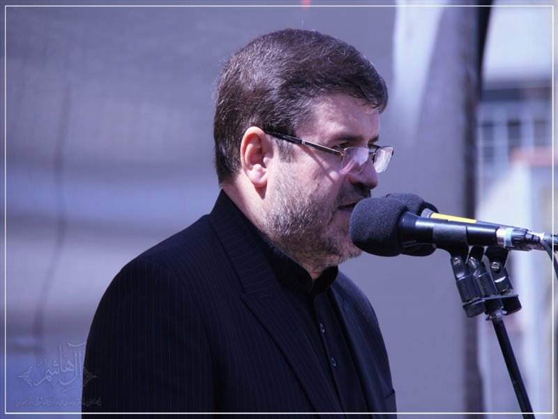 اقامه نماز ظهر عاشورا در تبریز