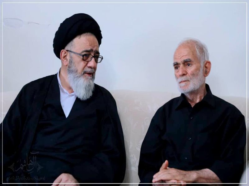 دیدار نماینده رهبر معظم انقلاب از خانواده شهدا در تبریز