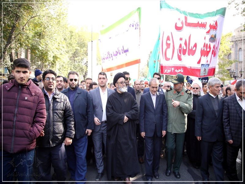 راهپیمایی یوم الله ۱۳ آبان در تبریز