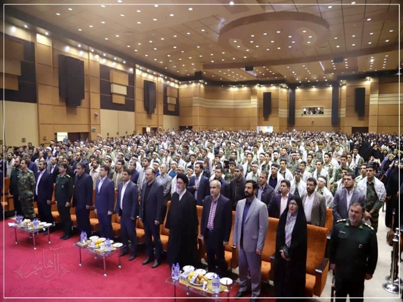 همایش طلایه داران گام دوم انقلاب واحدهای پیشگام بسیج دانش آموزی استان