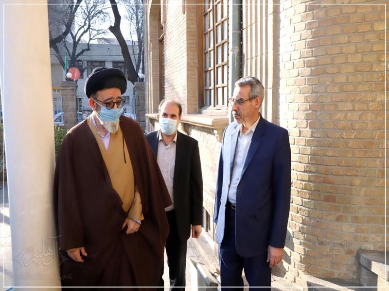 مراسم رونمایی از سند مبارزات انقلابی روحانیون آذربایجان