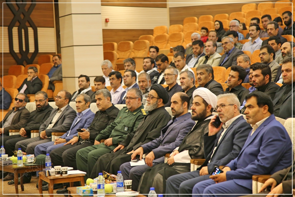 گرامی داشت هفته دفاع مقدس در دانشکده داروسازی علوم پزشکی