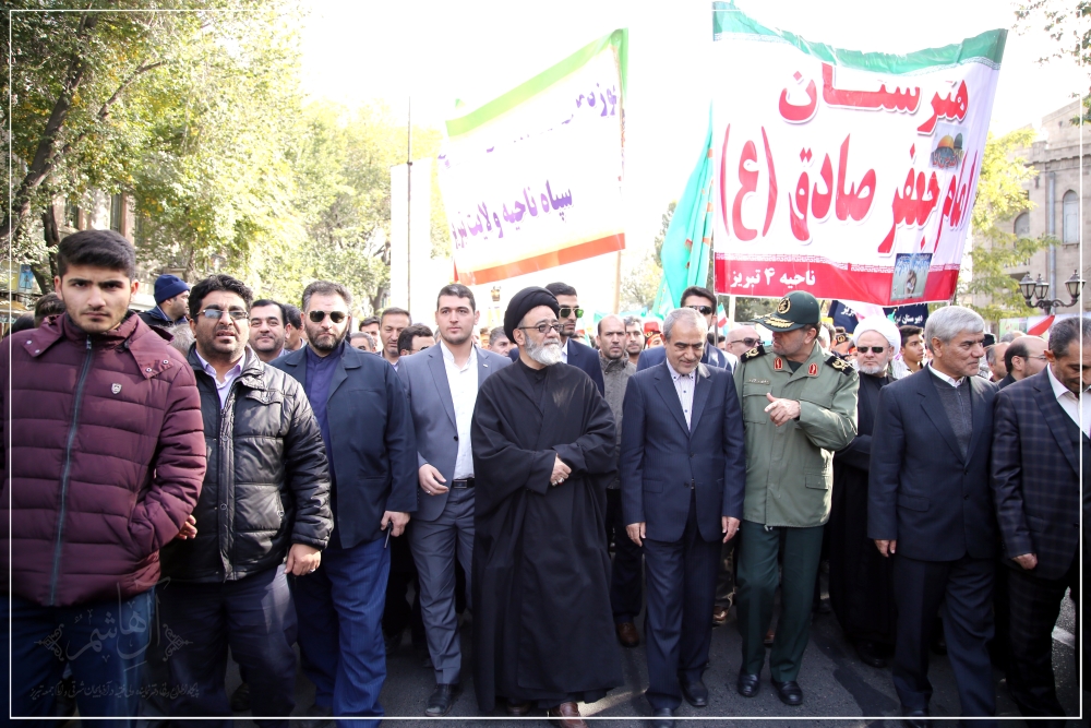راهپیمایی یوم الله ۱۳ آبان در تبریز