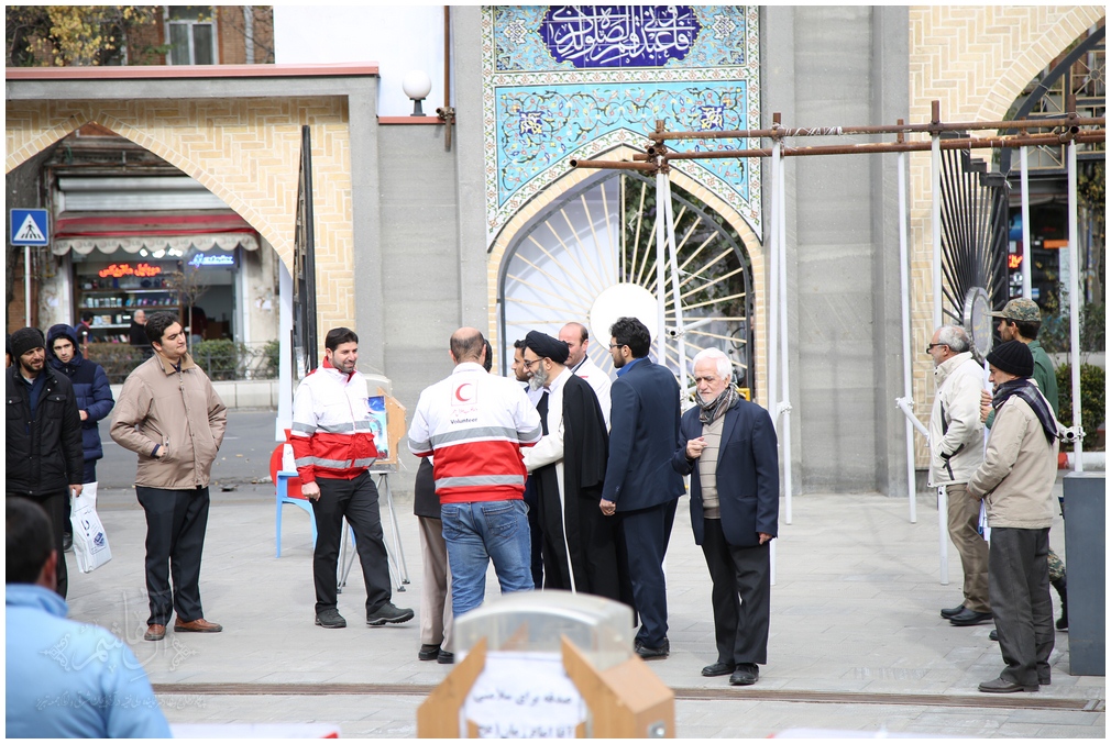 جمع آوری کمک های مردمی برای زلزله زدگان در تبریز