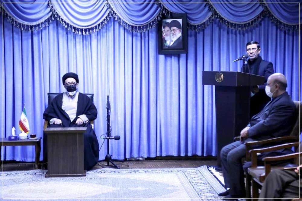 دیدار خیرین هیئت مکتب النبی آذربایجانی های مقیم تهران با نماینده ولی فقیه در استان
