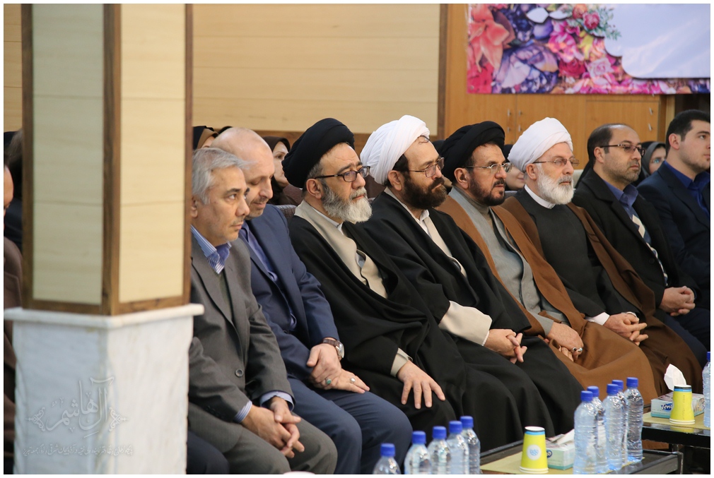 آیین تکریم کارکنان حوزه برون مرزی صدا و سیمای مرکز آذربایجان شرقی